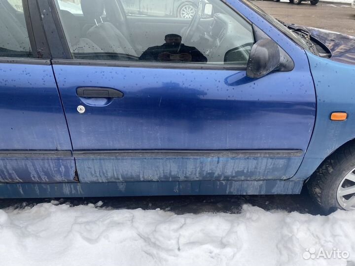 Nissan Primera P11 двери