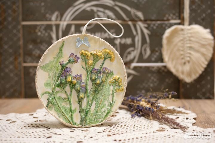 Круглое панно Ботанический барельеф из гипса