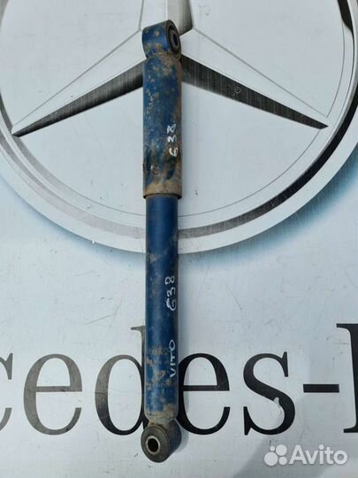 Комплект задних амортизаторов Mercedes W638 Vito