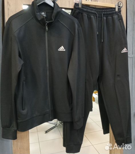 Спортивный костюм adidas