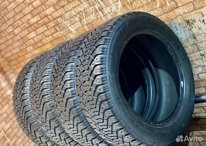 Goodyear UltraGrip 500 195/55 R15