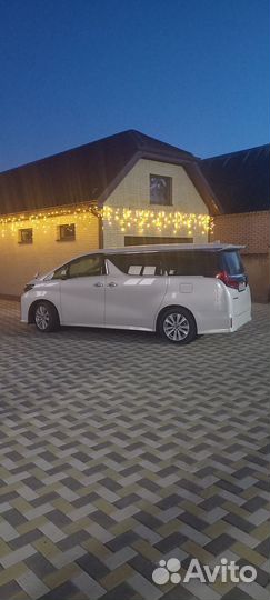 Toyota Alphard 2.5 CVT, 2019, 45 000 км