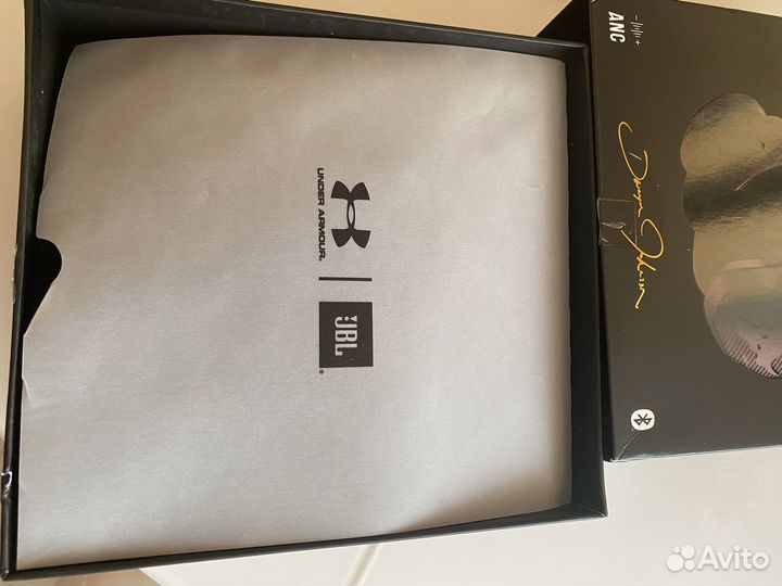 Беспроводные наушники jbl under armour