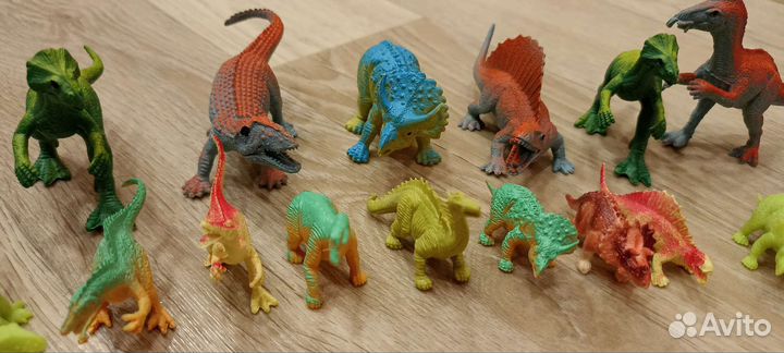 Игрушки динозавры