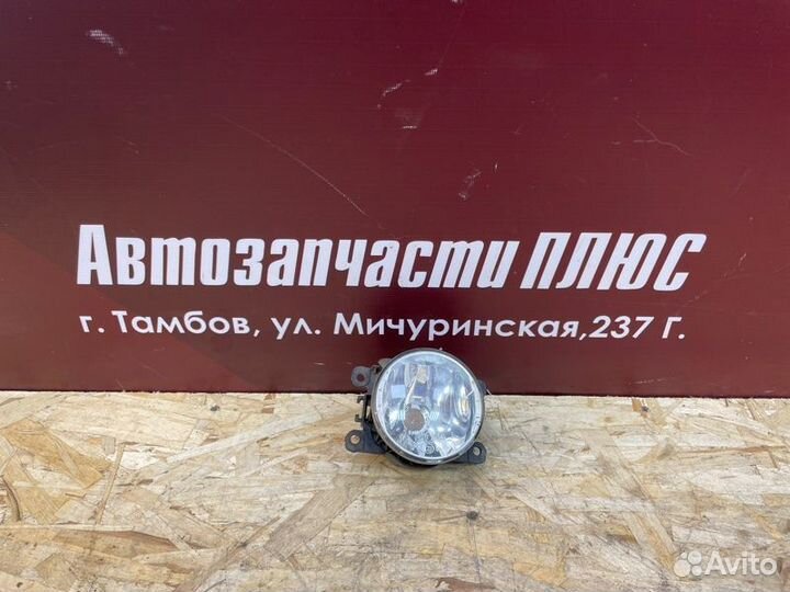 Противотуманная фара передняя Renault Logan
