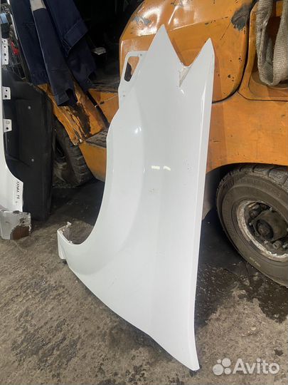 Крыло левое LADA Largus FL 2021