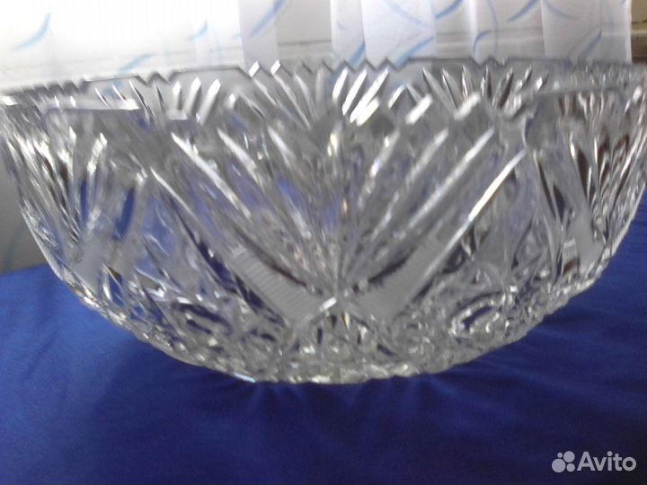 Хрустальная ваза