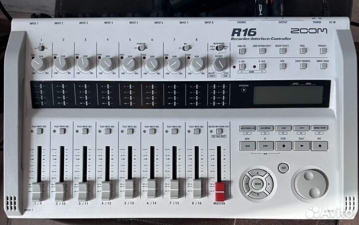 Порто-студия Zoom R16