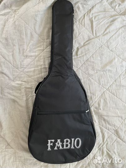 Акустическая гитара