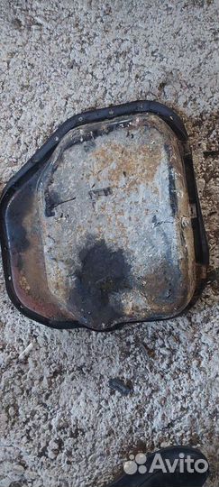 Поддон на Mercedes m119