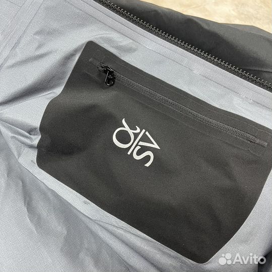 Куртка Arcteryx Alpha SV Оригинал