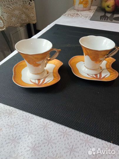 Чашки с блюдцами кофейные Япония