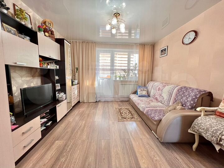 1-к. квартира, 49 м², 8/17 эт.