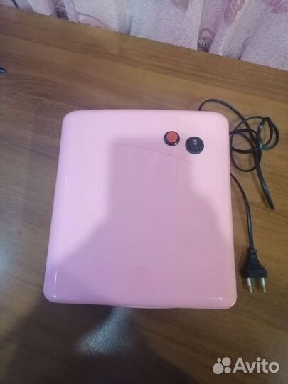 Лампа для ногтей