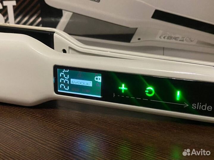 Профессиональный выпрямитель (стайлер)