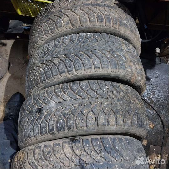 Nokian Tyres Hakkapeliitta 4 205/55 R16 94T