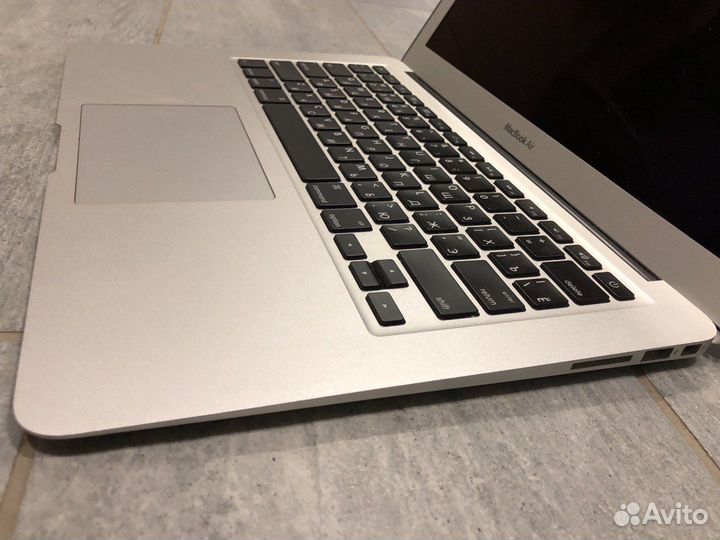Macbook air 13 mid 2011