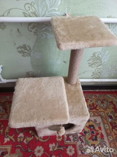 Домик для кошки с когтеточкой