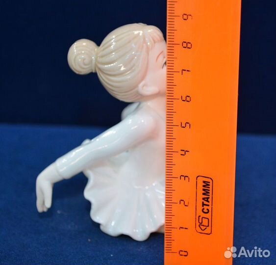 Фарфоровая статуэтка- юная балерина (39)