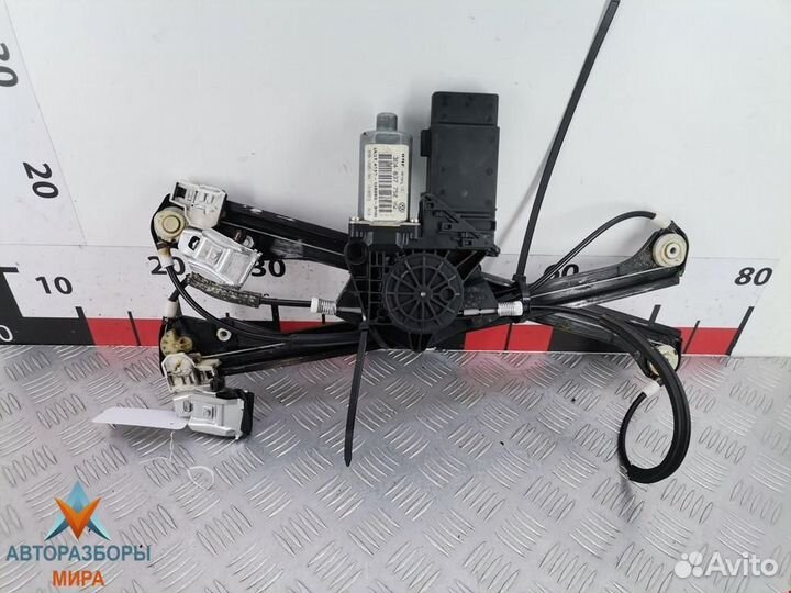 Стеклоподъемник передний правый Volkswagen Passat