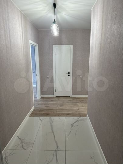 2-к. квартира, 61 м², 3/14 эт.
