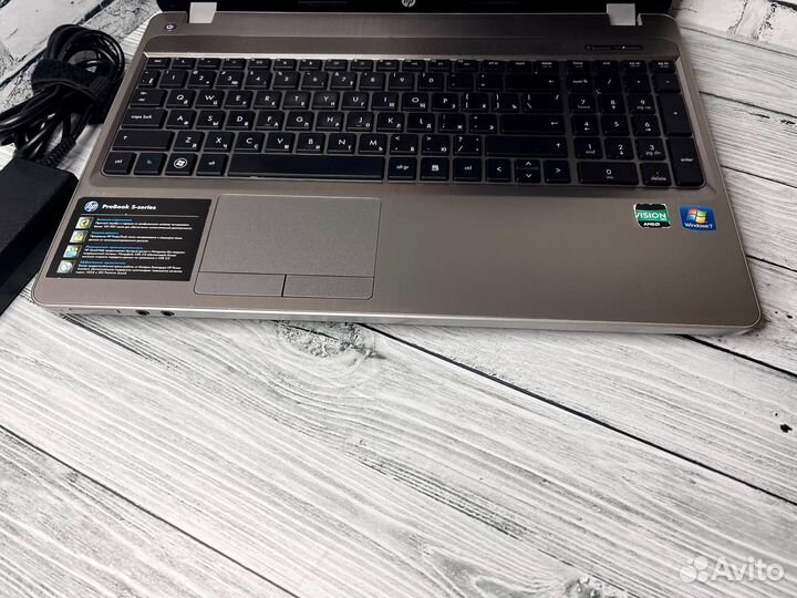 Офисный ноутбук HP с SSD