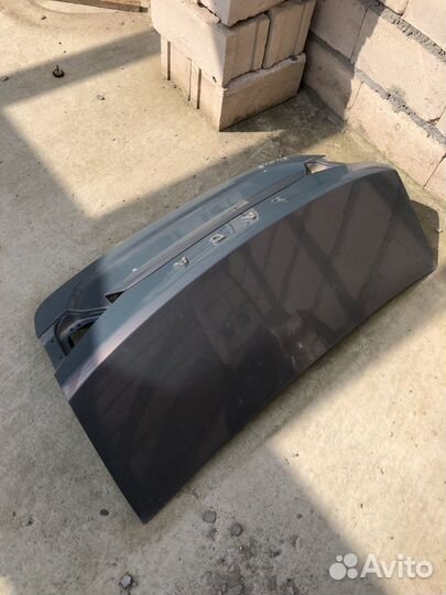 Крышка багажника на весту