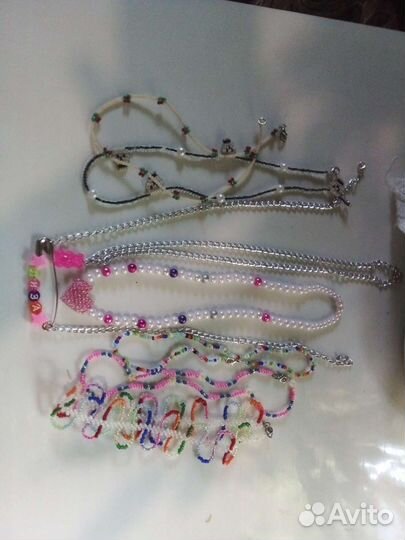 Украшение из бисера