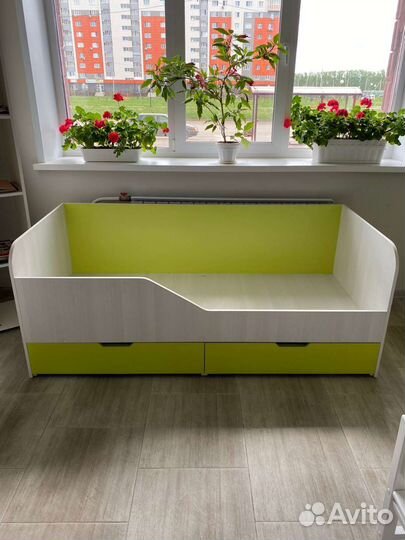 Кровать с матрасом и Шкаф Купе в наличии