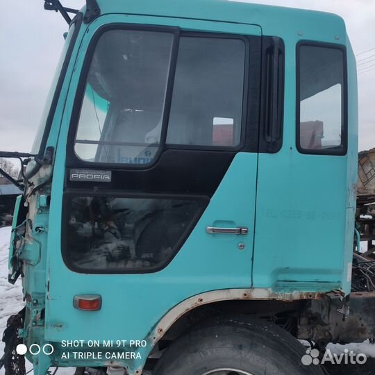 Запчасти на hino profia
