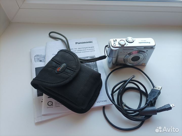 Компактный фотоаппарат