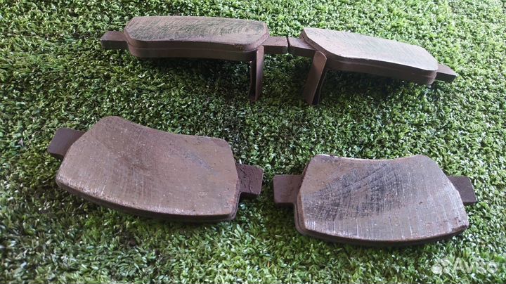 Колодки тормозные задние Toyota Avensis 272 3zrfae