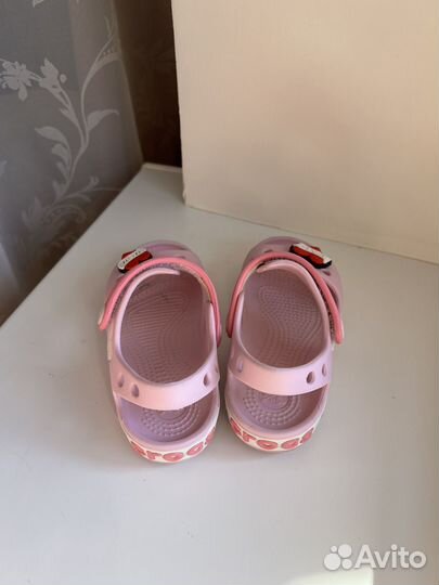 Сандалии crocs c9