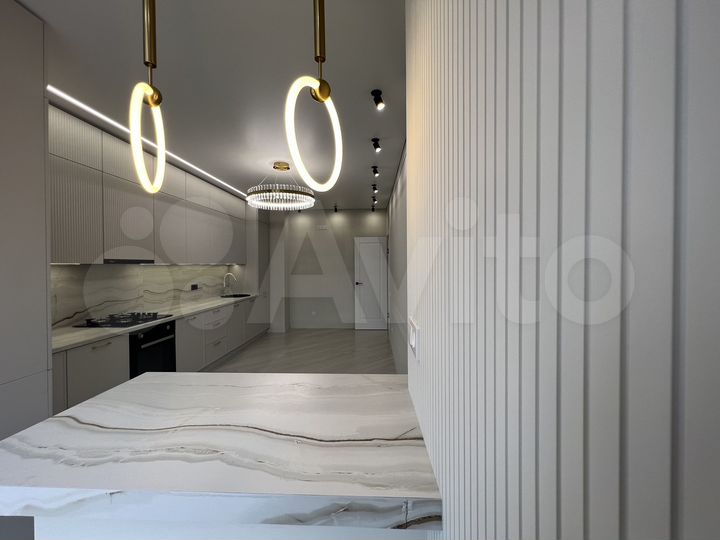 3-к. квартира, 87 м², 10/18 эт.