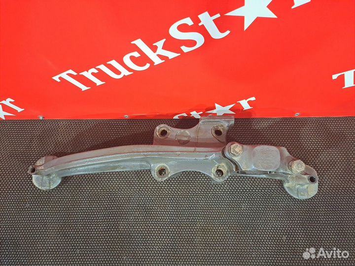 Кронштейн пневморессоры правый Daf XF106