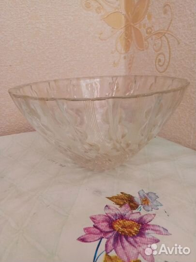 Салатники, конфетницы хрусталь, цветное стекло