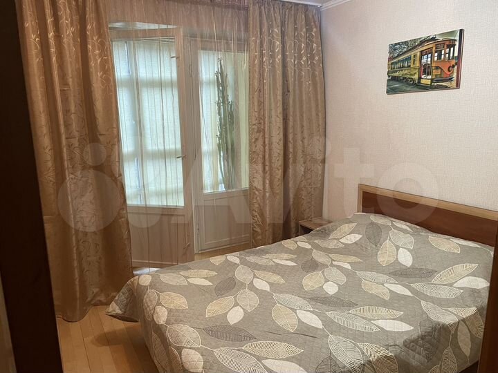 3-к. квартира, 90 м², 1/5 эт.