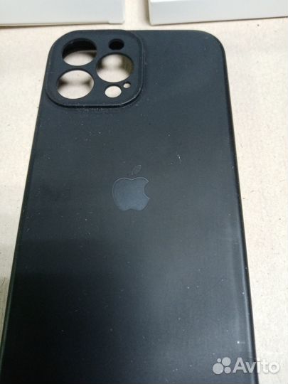 Чехол на iPhone