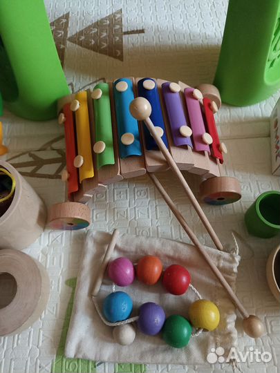 Развивающие игрушки пакетом