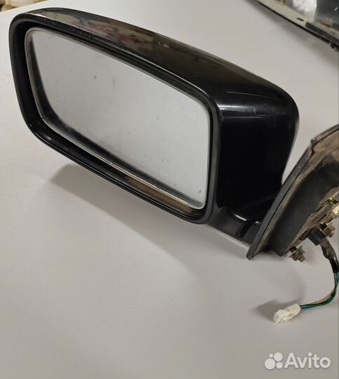 Зеркало левое Mitsubishi Cedia