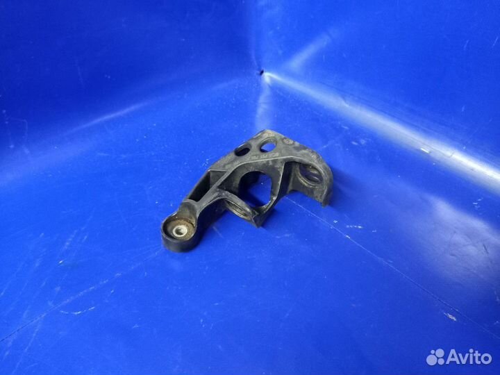 Кронштейн крепления троса кпп Volkswagen Polo V (2