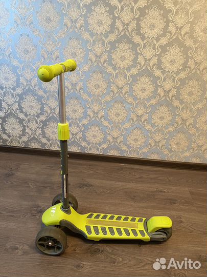 Самокат детский трехколесный