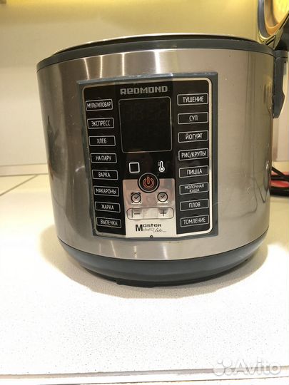 Мультиварка Redmond RMC-M252