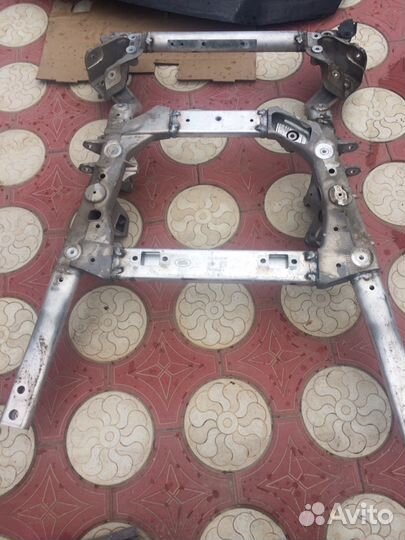 Подрамник Range Rover 2013+