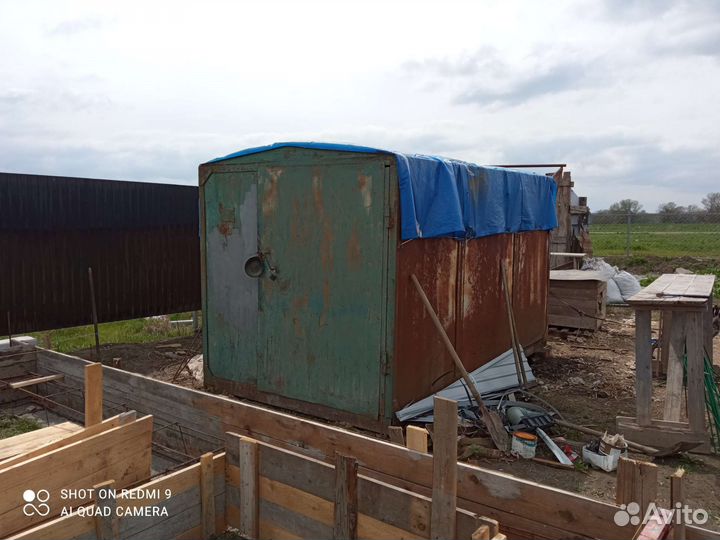 Металлический гараж