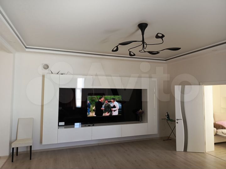 2-к. квартира, 90 м², 11/15 эт.