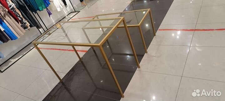 Стол стеклянный