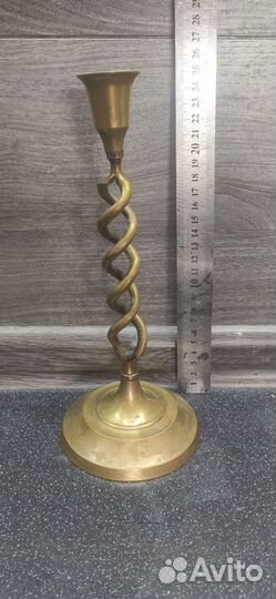 Старинный подсвечник