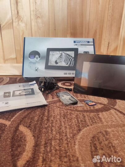 Цифровая фоторамка hyundai