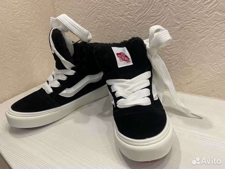 Зимние подростковые кеды Vans Knu skool